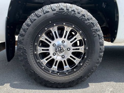 Used 2013 Toyota Tundra 2WD CrewMax w/ Tow Pkg image 9
