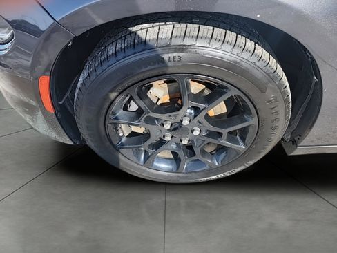 Used 2017 Dodge Charger SXT image 8