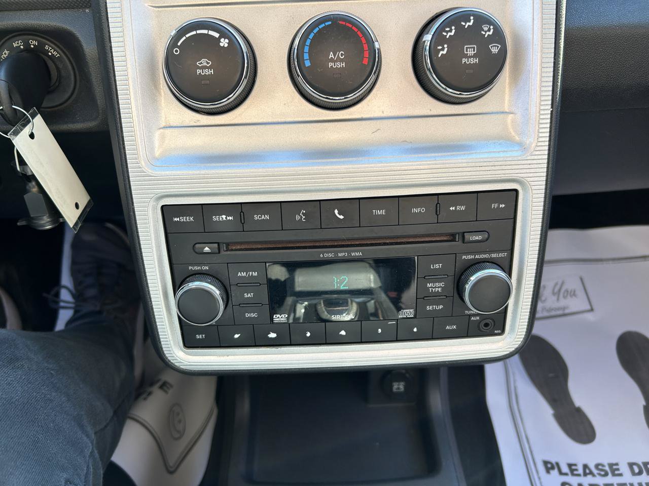 Used 2010 Dodge Journey SXT FWD image 22