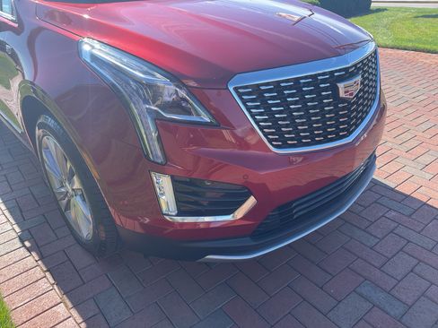 Used 2023 Cadillac XT5 Premium Luxury w/ Platinum Package AWD/4WD image 4