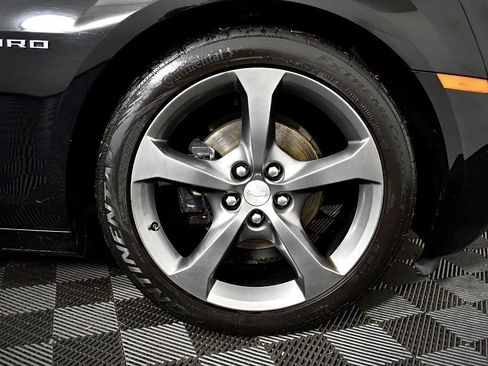 Used 2013 Chevrolet Camaro LT image 40