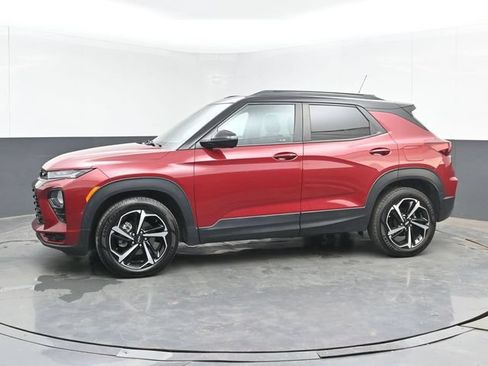 Used 2021 Chevrolet TrailBlazer RS w/ Technology Package FWD image 11