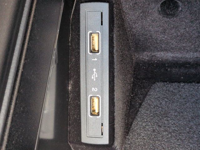 Certified 2016 Mercedes-Benz E 350 4MATIC Sedan image 20