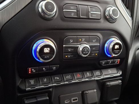 Used 2020 GMC Sierra 3500 Denali w/ Denali Ultimate Package image 16