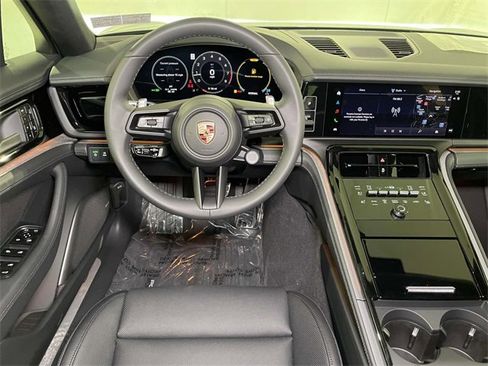 New 2026 Porsche Panamera 4 image 27