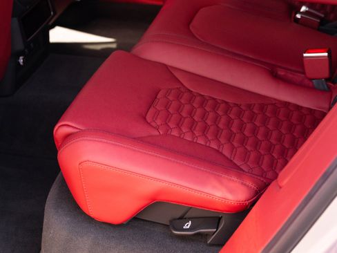 Used 2022 Lamborghini Urus image 52