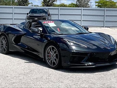Used 2023 Chevrolet Corvette Stingray Premium Conv w/ 3LT RWD image 2