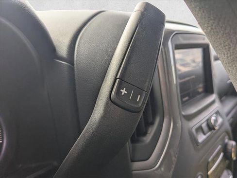 Used 2020 Chevrolet Silverado 1500 Custom w/ Custom Value Package image 16