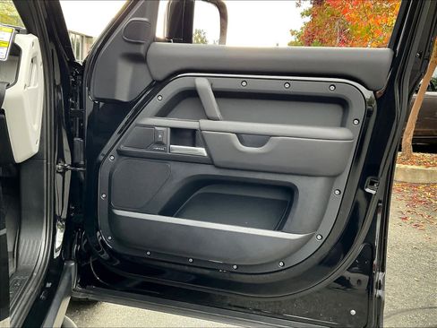 New 2026 Land Rover Defender 110 S image 30