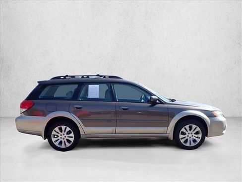 Used 2008 Subaru Outback 2.5i Limited AWD/4WD image 5