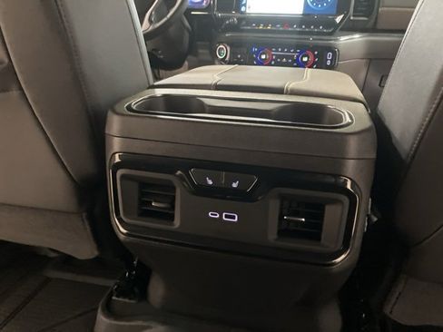 Used 2025 Chevrolet Silverado 1500 ZR2 image 26