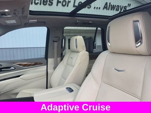 Used 2021 Cadillac Escalade Premium Luxury Platinum AWD/4WD image 9
