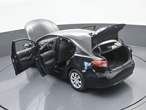 Used 2022 Toyota Corolla LE image 60
