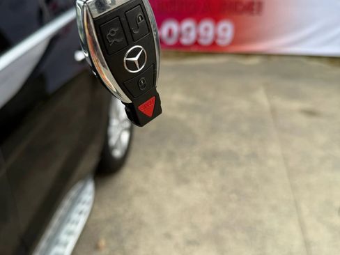 Used 2013 Mercedes-Benz GL 450 4MATIC image 27