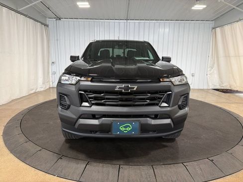 Certified 2026 Chevrolet Colorado W/T w/ WT Custom Package AWD/4WD image 12