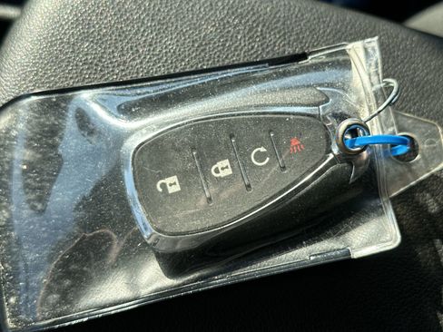 Certified 2025 Chevrolet Trax LT w/ LT Convenience Package image 34