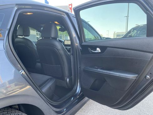 Used 2023 Kia Forte GT-Line w/ GT-Line Technology Package FWD image 6
