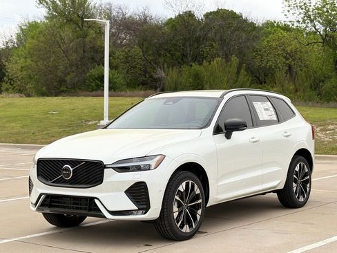 New 2026 Volvo XC60 B5 Plus w/ Protection Package Premier image 3