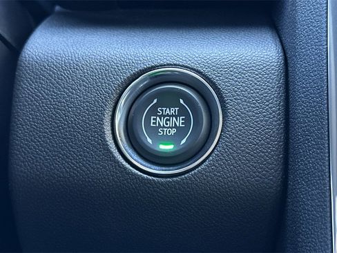 New 2025 GMC Acadia Elevation image 22