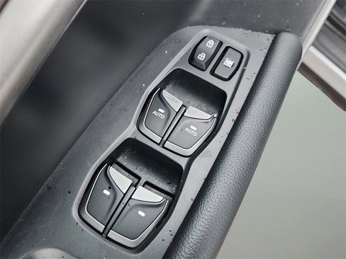 Used 2017 Hyundai Santa Fe Sport image 15