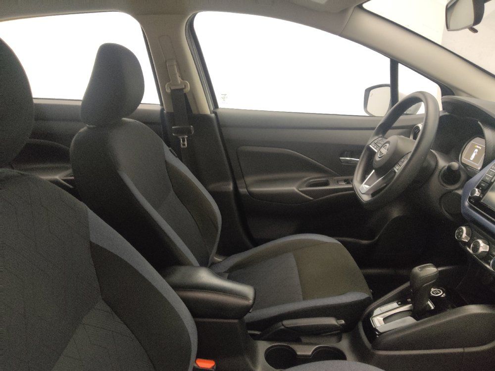 Used 2024 Nissan Versa SV FWD image 21