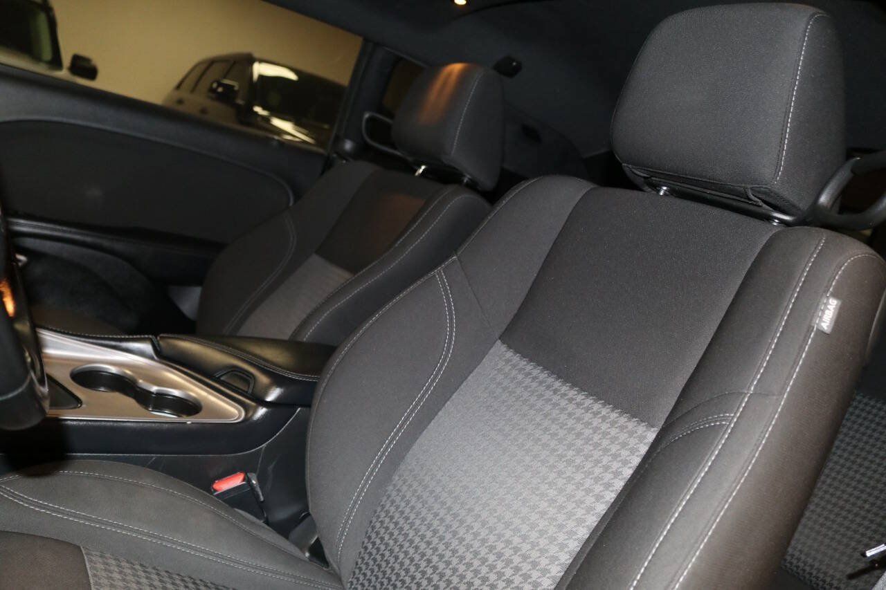 Used 2023 Dodge Challenger SXT RWD image 74
