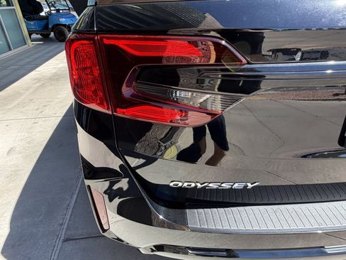 Used 2025 Honda Odyssey Sport-L image 14