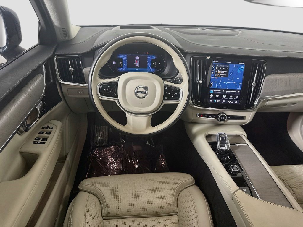 Used 2025 Volvo V90 B6 Cross Country Ultra w/ Protection Package Premier AWD/4WD image 16