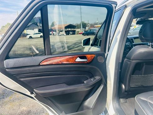 Used 2014 Mercedes-Benz ML 550 4MATIC image 23