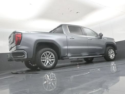 Used 2021 GMC Sierra 1500 SLT AWD/4WD image 40