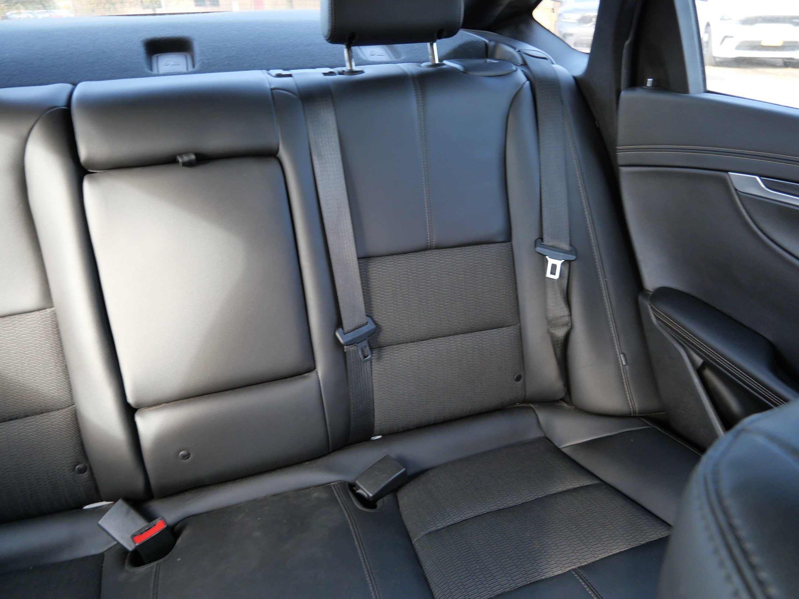Used 2016 Chevrolet Impala LT w/ Convenience Package FWD image 14
