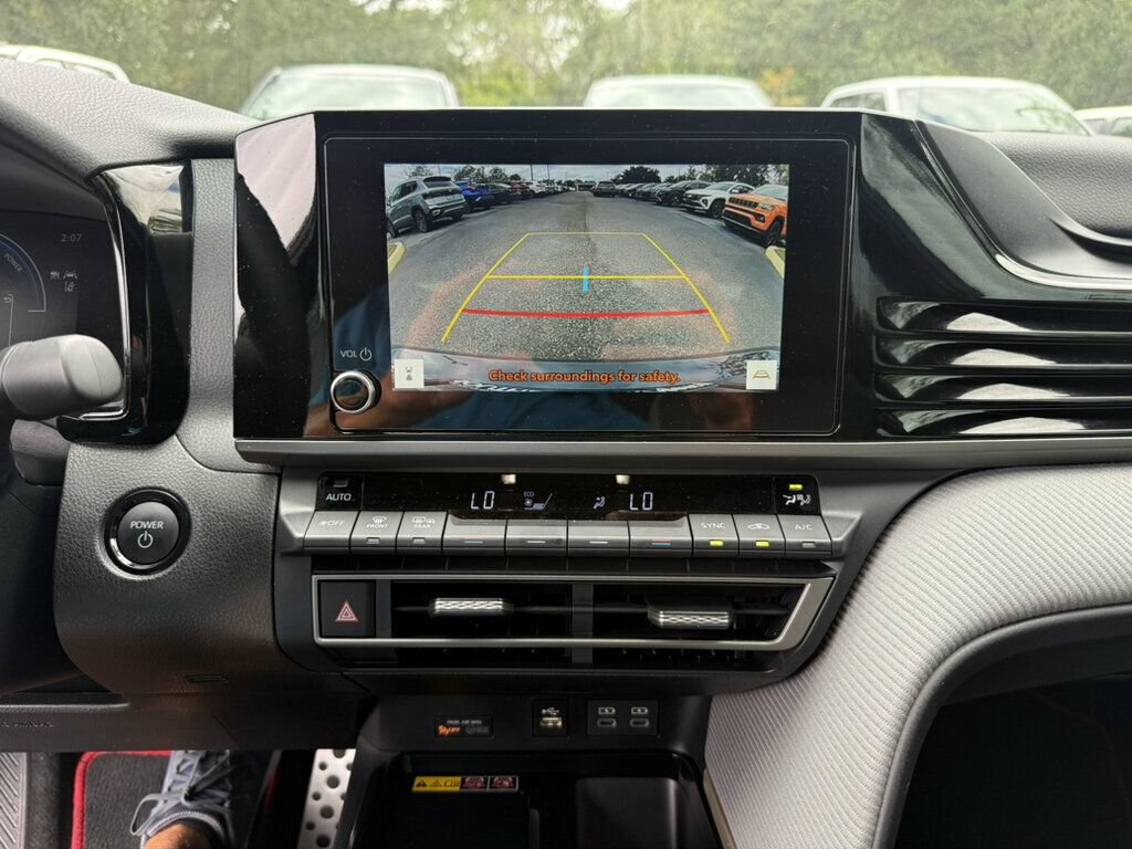 Used 2026 Toyota Camry SE FWD image 6