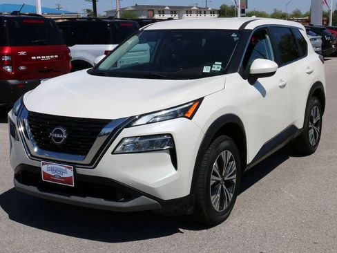 Used 2023 Nissan Rogue SV AWD/4WD image 2
