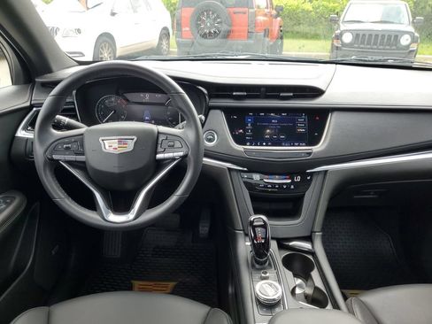 Used 2023 Cadillac XT6 Luxury AWD/4WD image 22
