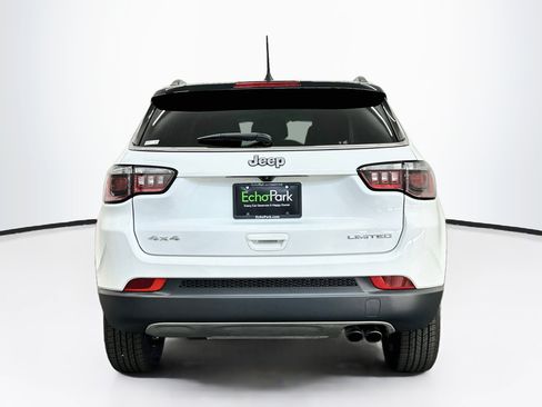 Used 2022 Jeep Compass Limited AWD/4WD image 7