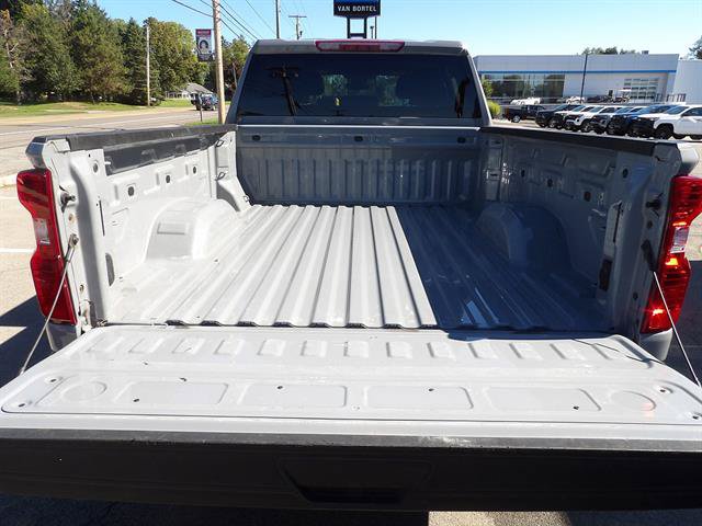 Used 2024 Chevrolet Silverado 2500 Custom w/ Custom Convenience Package AWD/4WD image 34