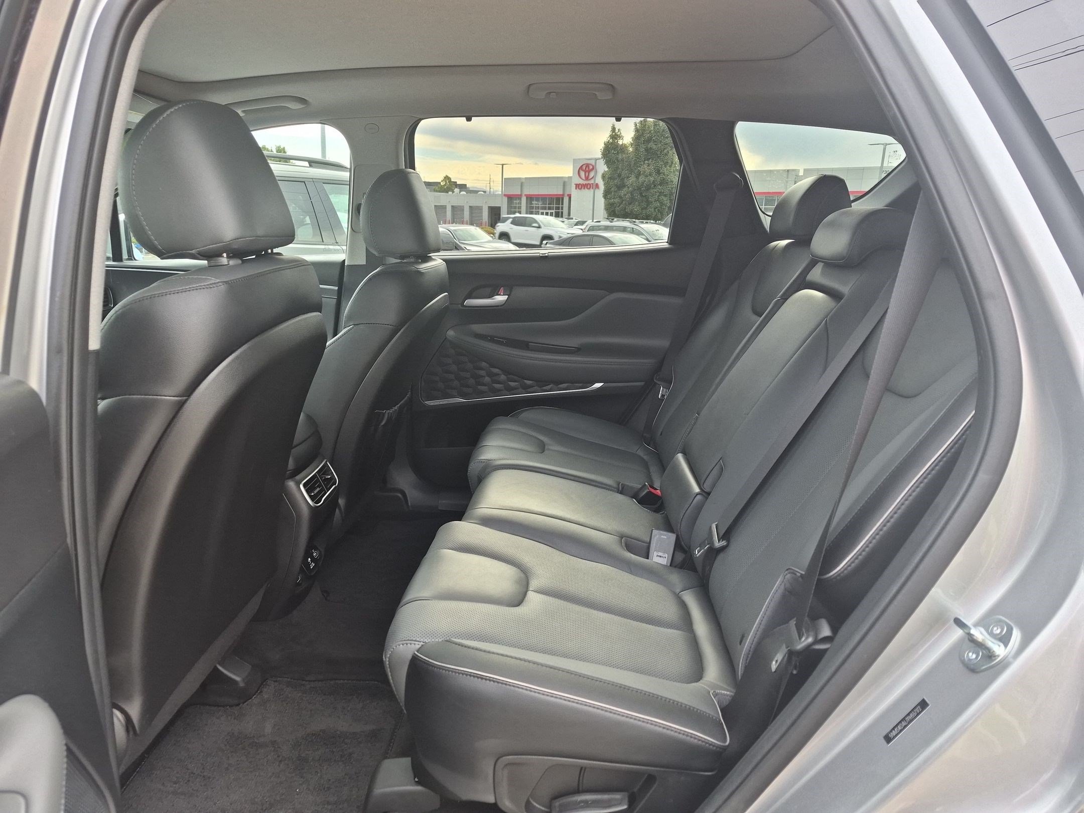 Certified 2023 Hyundai Santa Fe Limited AWD/4WD image 29