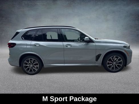 Used 2026 BMW X5 xDrive40i w/ M Sport Package AWD/4WD image 8