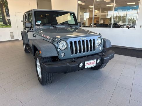 Used 2015 Jeep Wrangler Unlimited Sport w/ Quick Order Package 24S AWD/4WD image 1