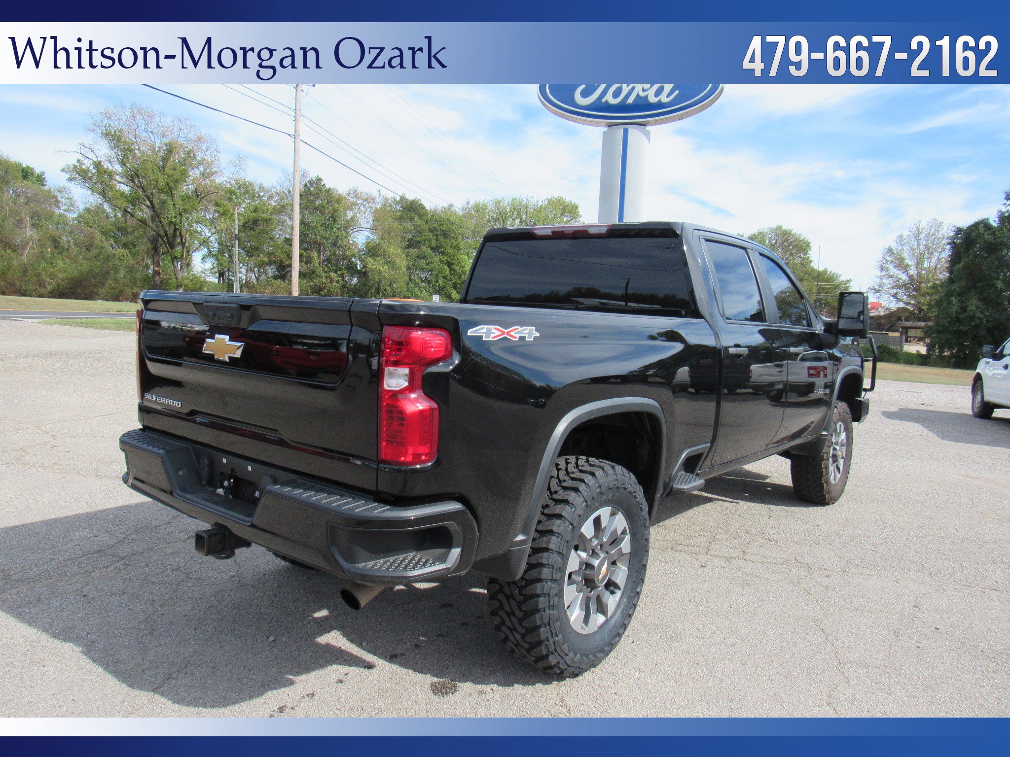Used 2022 Chevrolet Silverado 2500 Custom w/ Custom Value Package AWD/4WD image 16