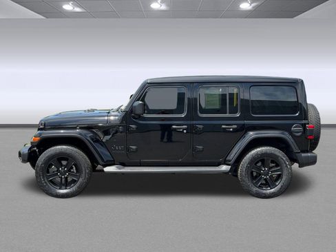 Used 2021 Jeep Wrangler Unlimited Sahara AWD/4WD image 2