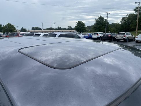 Used 2017 Honda Odyssey EX-L image 4