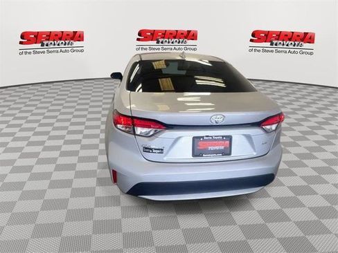 Certified 2022 Toyota Corolla LE image 8