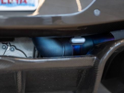 Used 2017 McLaren 570S RWD image 32