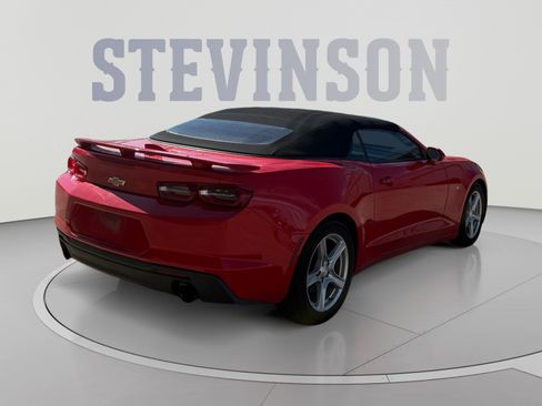 Used 2020 Chevrolet Camaro LT RWD image 5