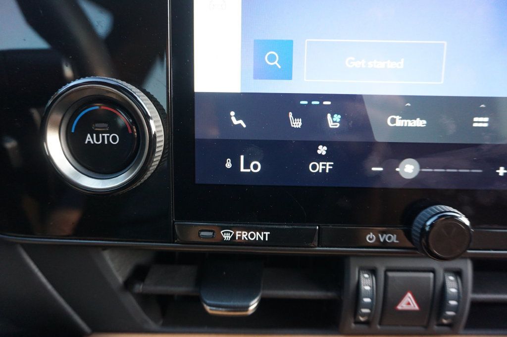 Used 2024 Lexus NX 250 FWD w/ Towing Package (2000 Lbs) image 13