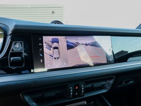 New 2025 Porsche Cayenne image 19