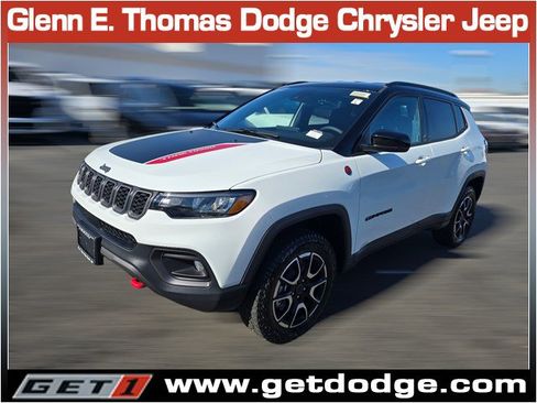 New 2026 Jeep Compass Trailhawk image 3
