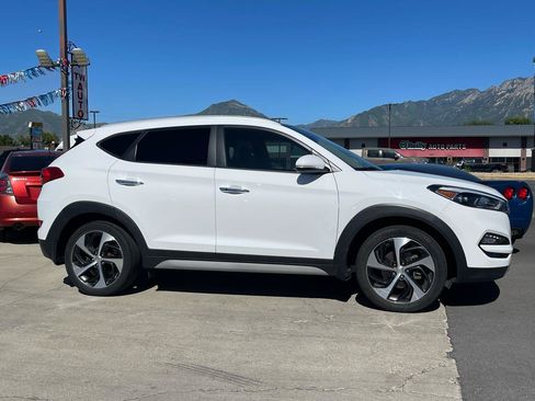 Used 2017 Hyundai Tucson Limited AWD/4WD image 4