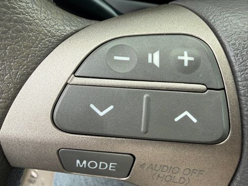 Used 2007 Toyota Camry LE FWD image 28